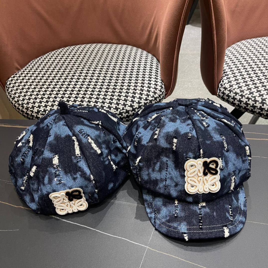 Loewe Caps